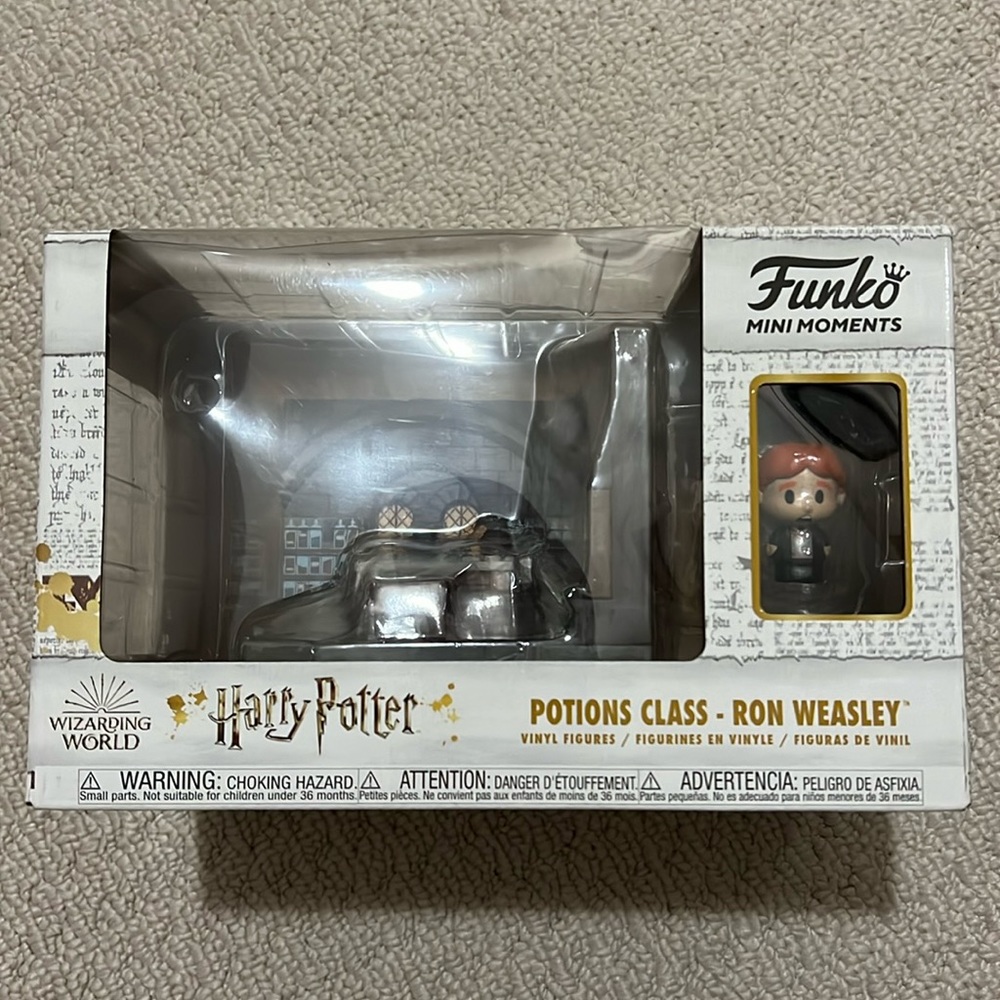 NWT - Funko Mini Moments Harry Potter - Potions Class Ron Weasley.